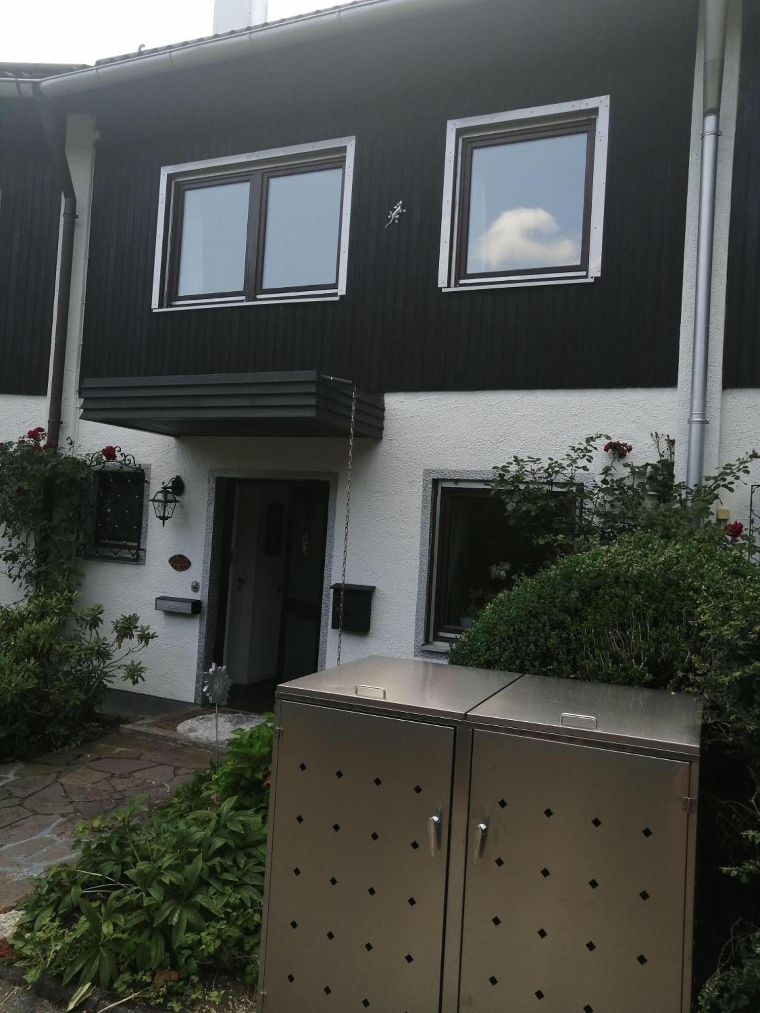 Elegantes Reihenhaus, 700 m vom See, zentral, wie neu, ruhig, grün, Kinder mindestens 6 a alt Starnberg Exterior foto