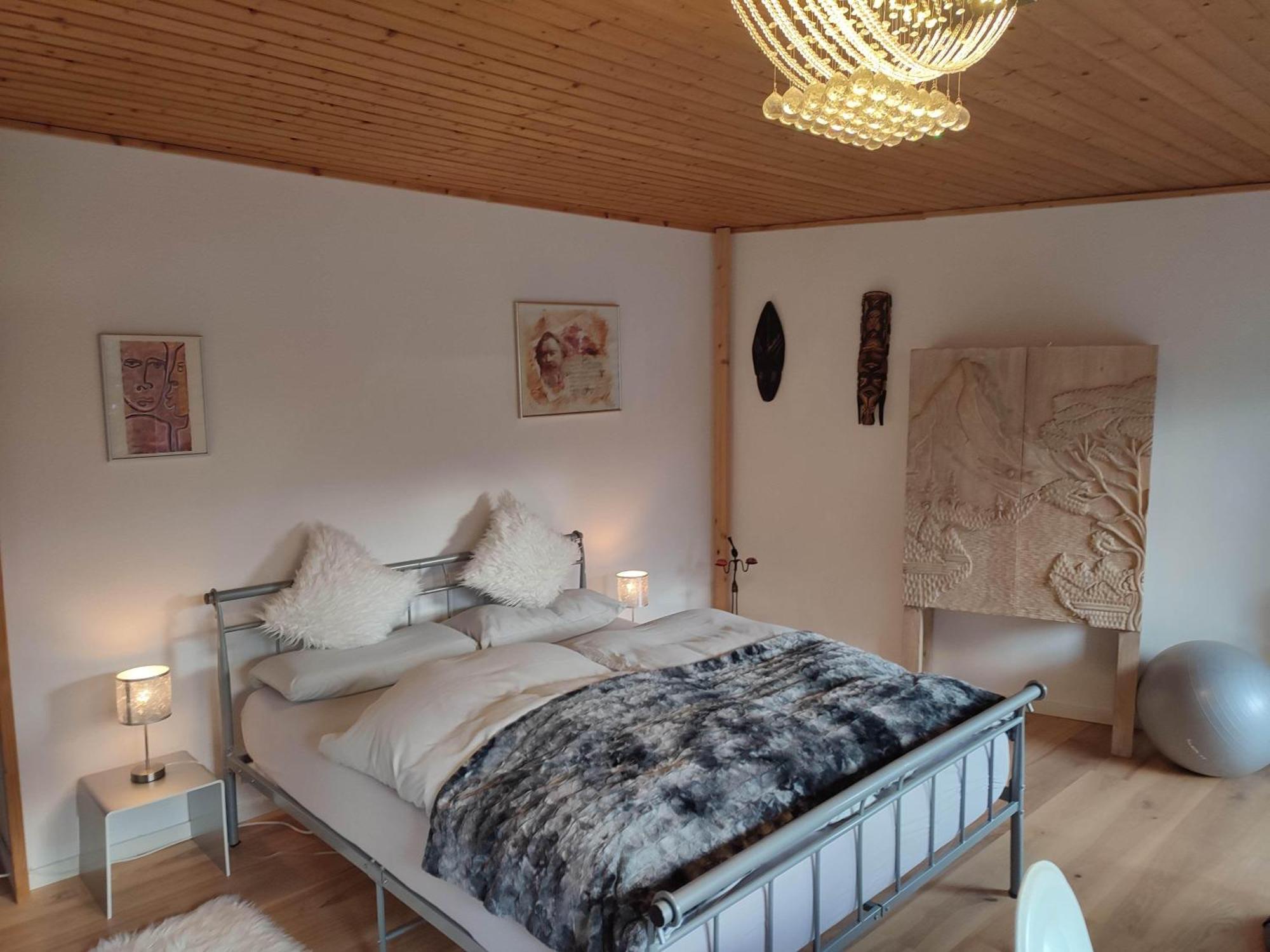 Elegantes Reihenhaus, 700 m vom See, zentral, wie neu, ruhig, grün, Kinder mindestens 6 a alt Starnberg Exterior foto