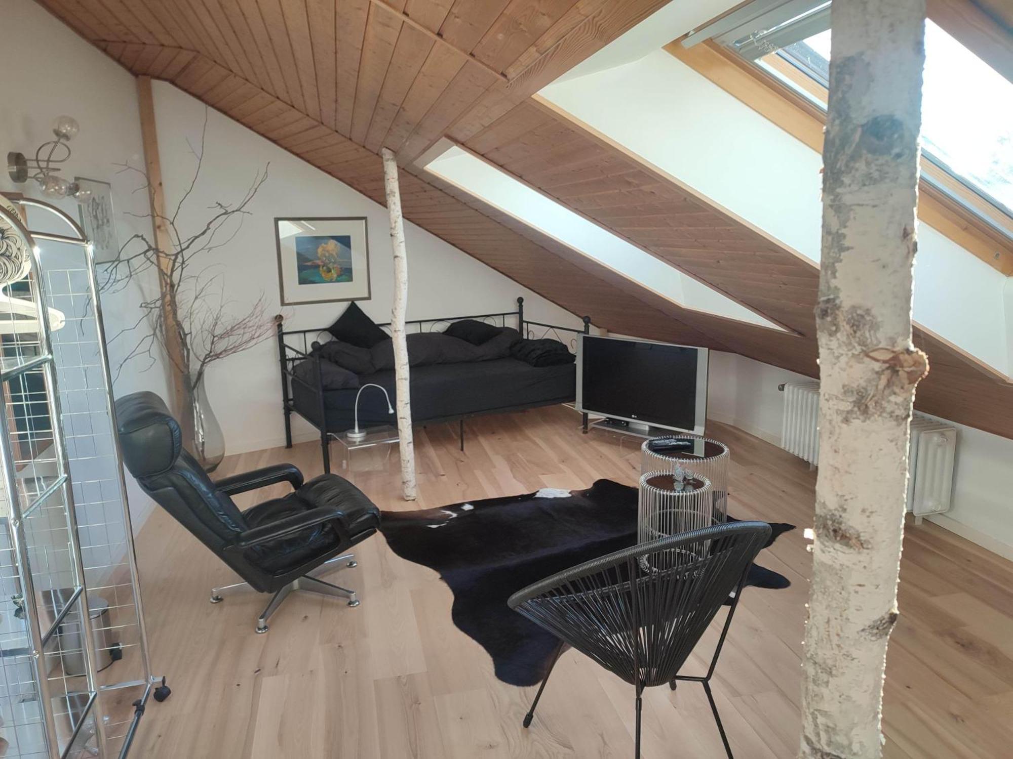 Elegantes Reihenhaus, 700 m vom See, zentral, wie neu, ruhig, grün, Kinder mindestens 6 a alt Starnberg Exterior foto